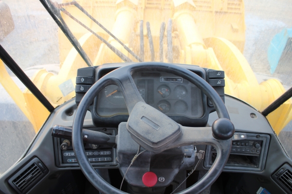 ขายถูกกกก รถตัก Kawasaki 97Za รถนอก มีเอกสาร ทำสี พร้อมใช้งาน ขายถูกกกก รถตัก Kawasaki 97Za รถนอก มีเอกสาร ทำสี พร้อมใช้งาน