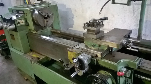 ขายถูกๆเครื่องกลึงมือสองจากญี่ปุ่น 10ฟุต IKEGAI A-25 พวงมาลัยขวา ยันศูนย์2สเตป 3จับ12นิ้วฟันกลับ จัดส่งฟรีครับ