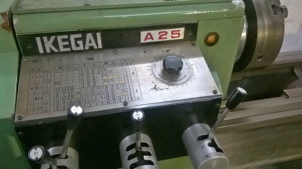 ขายถูกๆเครื่องกลึงมือสองจากญี่ปุ่น 10ฟุต IKEGAI A-25 พวงมาลัยขวา ยันศูนย์2สเตป 3จับ12นิ้วฟันกลับ จัดส่งฟรีครับ