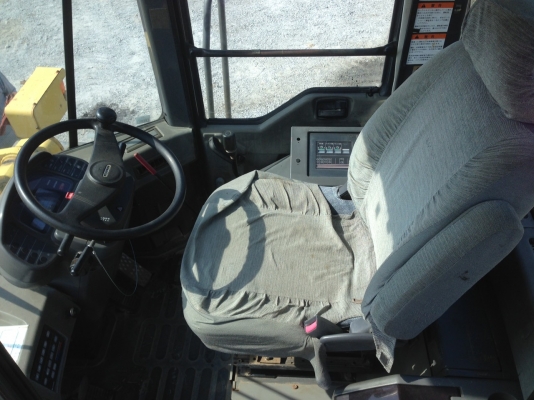 KOMATSU WA200-3 นำเข้าจากญี่ปุ่น โทร.090-986-2521 อ๊อบ