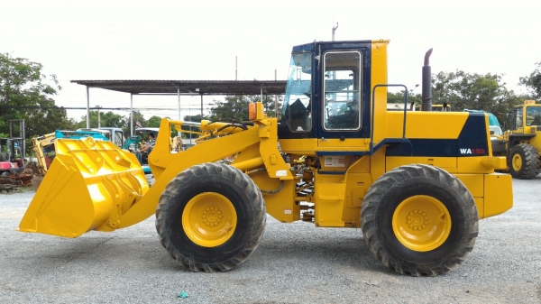 KOMATSU WA150-1 นำเข้าจากญี่ปุ่น โทร.090-986-2521 อ๊อบ
