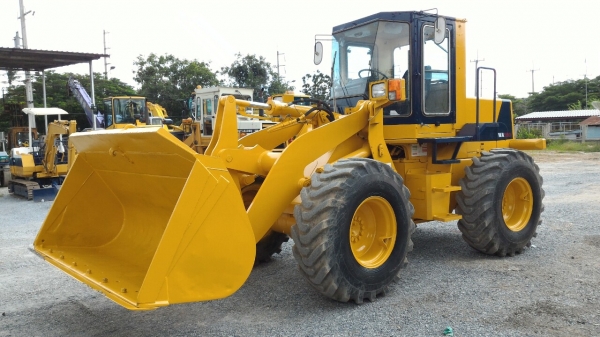 KOMATSU WA150-1 นำเข้าจากญี่ปุ่น โทร.090-986-2521 อ๊อบ