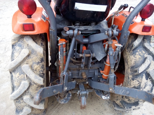 รถไถคูโบต้า KRT 14 แรงม้า พร้อมดันหน้า พาน 3 ล้อเหล็กกันจม ใช้งานเพียง 946 ชม.เล่มทะเบียนพร้อม ราคาสุดคุ้ม สุดประหยัด มีที่นี่ที่เดียว รถไถคูโบต้า KRT 14 แรงม้า พร้อมดันหน้า พาน 3 ล้อเหล็กกันจม ใช้งานเพียง 946 ชม.เล่มทะเบียนพร้อม ราคาสุดคุ้ม สุดประหยัด มีที่นี่ที่เดียว