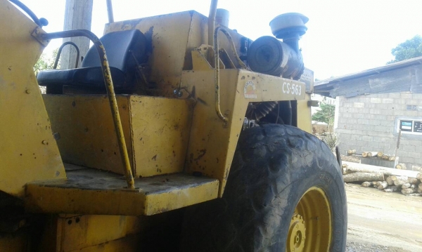 ขายรถบด CAT CS 563 เอกสารเล่มทะเบียน 2 เพลา 10 ตัน สั่นสะเทือน ราคา 550000