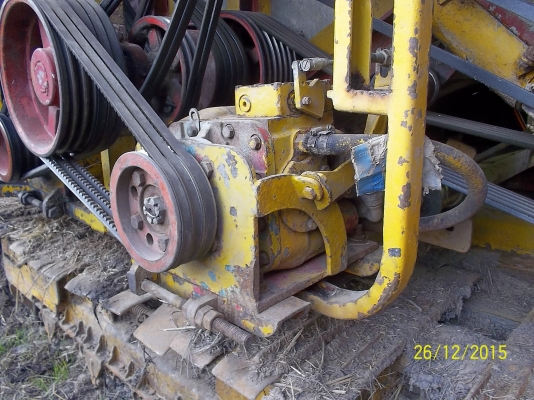 รถเกี่ยวสักดิ์พัฒนา อุ้ม 2.7 ตัน เครื่่องอีซูอิซูสุ 210 เทอร์โบ รถเกี่ยวสักดิ์พัฒนา อุ้ม 2.7 ตัน เครื่่องอีซูอิซูสุ 210 เทอร์โบ