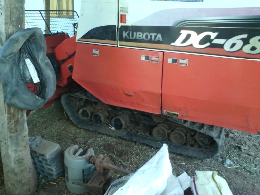 ขายรถเกี่ยวข้าว DC 68G