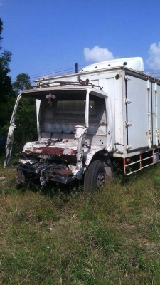 ขายรถหกล้อมิตซู 140 แรงม้า เทอร์โบอินเตอร์ ปี51 ตามสภาพ รถชนมา