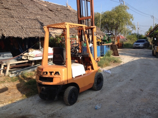 รถยกToyota 3fg15 สภาพดีพร้อมใช้ราคาไม่แพงครับ เครื่องเกียร์ไฮดรอลิคดีครับ