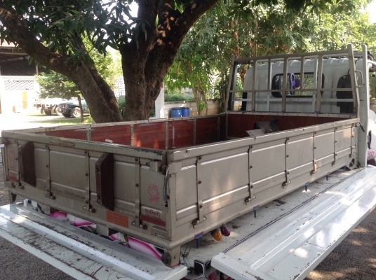 ขายกระบะ คาร์โก้  4 ล้อ สวยๆ มีหลายใบ