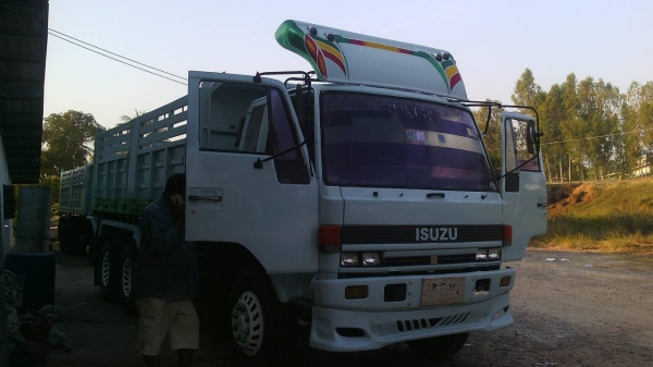 ขายดาวน์อีซูซุร๊อกกี้ 210F ราคา 970,000 บาท