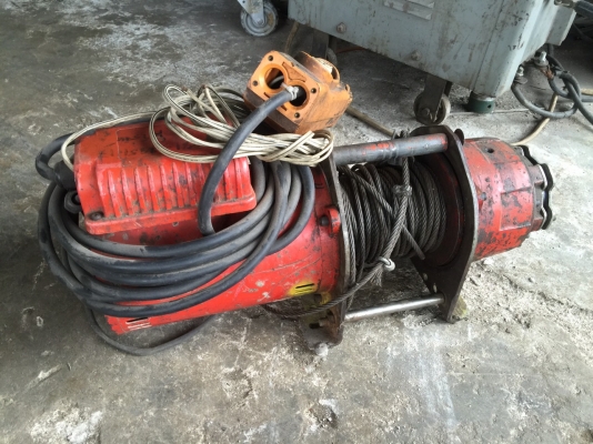 Sell> ขายวินซ์สลิง 500 KG ไฟบ้าน 220V. พร้อมใช้งาน