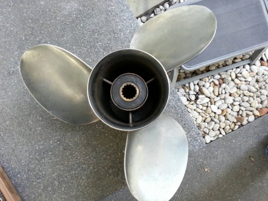 ขายใบสแตนเลส Suzuki 14/1/4 X20 LH หมุนซ้าย ราคาถูก