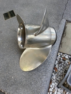 ขายใบสแตนเลส Suzuki 14/1/4 X20 LH หมุนซ้าย ราคาถูก