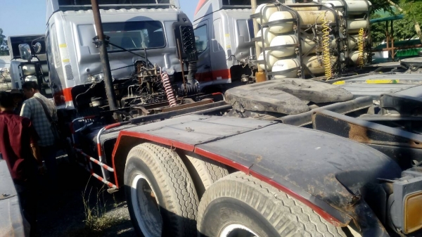 ขายรถบรรทุก 10 ล้อหัวลาก HINO MEGA  260 แรงม้าปี 2547 ราคา 900000