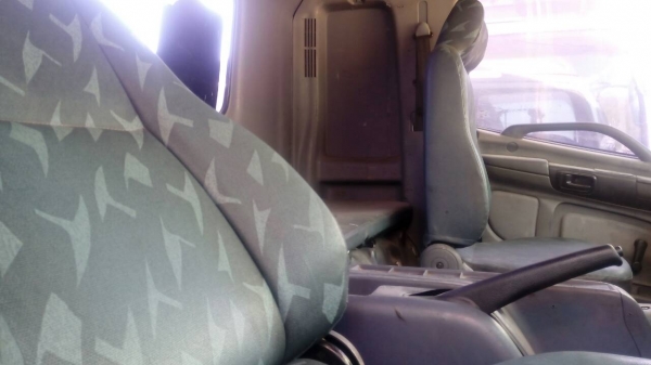 ขายรถบรรทุก 10 ล้อหัวลาก HINO MEGA  260 แรงม้าปี 2547 ราคา 900000