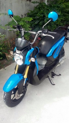 ขาย Honda zoomer x ปี57 หัวฉีด ล้อแม็กแท้ ตัวใหม่ ไมล์แดง ชุดสีเดิมสีน้ำเงินตรงตามเล่ม เครื่องกริบ เฟืองท้ายไม่มีหอน น้ำมันเครื่องเปลี่ยนมาใหม่ เอาไปขี่ได้เลย เสียตังเติมน้ำมันอย่างเดียวครับ เอกสารพร้อมโอนทะเบียนครบ มาดูรถได้ที่ดอนเมือง กรุงเทพ ราคา 31500