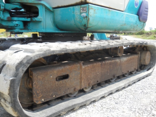 ขายรถแบคโฮเก่าญี่ปุ่น komatsu pc40-7หัวเก๋งสนใจติดต่อสอบถาม 092-3309229 อี๊ด