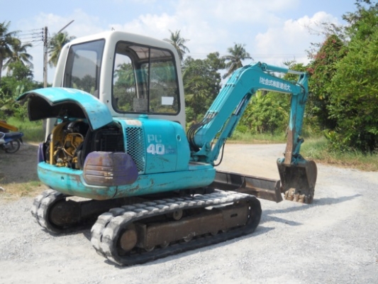 ขายรถแบคโฮเก่าญี่ปุ่น komatsu pc40-7หัวเก๋งสนใจติดต่อสอบถาม 092-3309229 อี๊ด