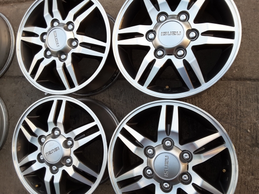 ล้อ isuzu ขอบ 16 ชุดล่ะ 4800