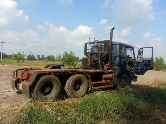 ขายรถบรรทุก 10 ล้อหัวลาก HINO 260 เเรงม้า ราคา 360000