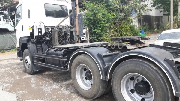 ขายรถบรรทุก 10 ล้อหัวลาก ISUZU DECA 360 แรงม้าปี 2555 ราคา 2050000