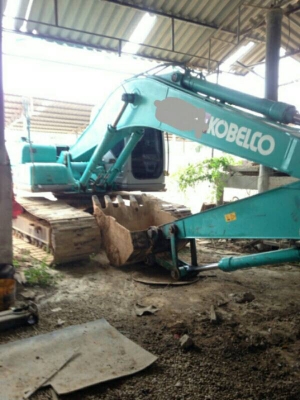 ขายรถแบคโฮ 1.KOBELCO SK200-8 YN12super 2.YN 10 3.YN 09 รวม 3 คัน 5 ล้าน