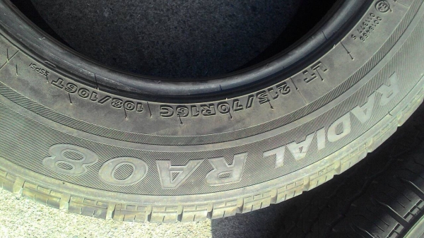 215/70R16 HANKOOK RADIAL RA-08 ชุด 4  เส้น  tel.081-427-3941 ไลน์ไอดี autobot107