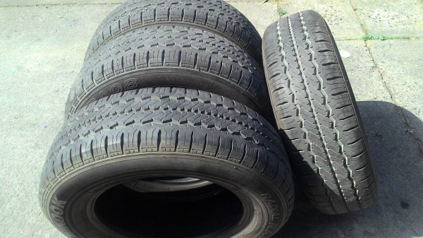 215/70R16 HANKOOK RADIAL RA-08 ชุด 4  เส้น  tel.081-427-3941 ไลน์ไอดี autobot107