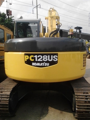 รถขุด KOMATSU PC 128 US-2 รถขุด KOMATSU PC 128 US-2
