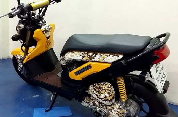 ZOOMER สีเหลือง สียอดฮิต มาพร้อมชุดแต่งสุดเท่จากศูนย์ รถเดือน ก.พ. ปี57 ไมล์ 4 พันโล ฟรีโอน แถม 5 รายการ 35900