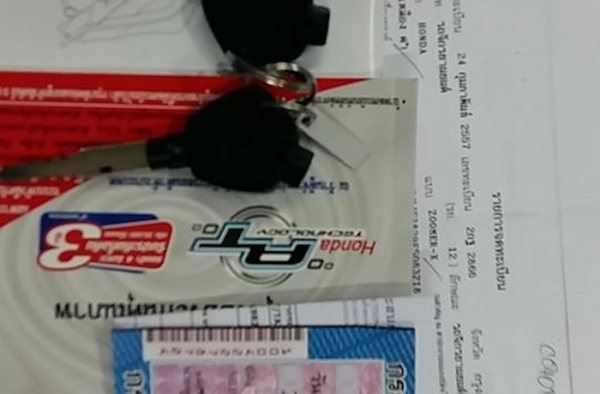 ZOOMER สีเหลือง สียอดฮิต มาพร้อมชุดแต่งสุดเท่จากศูนย์ รถเดือน ก.พ. ปี57 ไมล์ 4 พันโล ฟรีโอน แถม 5 รายการ 35900