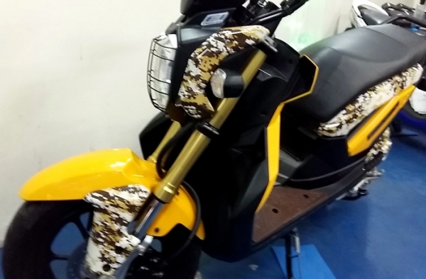 ZOOMER สีเหลือง สียอดฮิต มาพร้อมชุดแต่งสุดเท่จากศูนย์ รถเดือน ก.พ. ปี57 ไมล์ 4 พันโล ฟรีโอน แถม 5 รายการ 35900