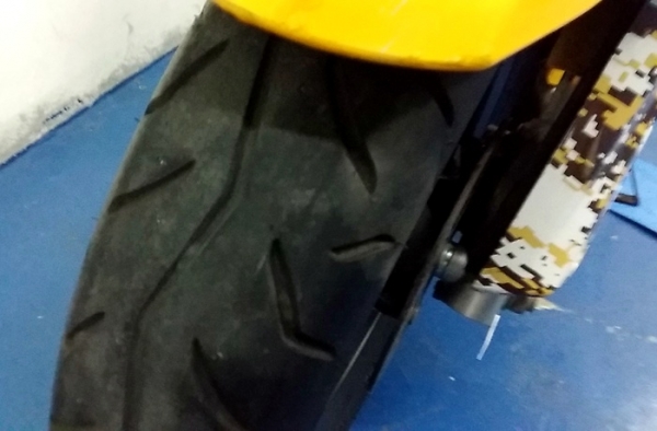 ZOOMER สีเหลือง สียอดฮิต มาพร้อมชุดแต่งสุดเท่จากศูนย์ รถเดือน ก.พ. ปี57 ไมล์ 4 พันโล ฟรีโอน แถม 5 รายการ 35900