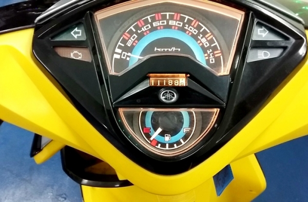 mio125 GTX สีเหลืองดำ ตัวท๊อปล้อแมกซ์ รถเดือน มิ.ย.ปี55 ไมล์ 11xxx โล รถเครื่องดีสีสวย แถม 4 รายการ 22900