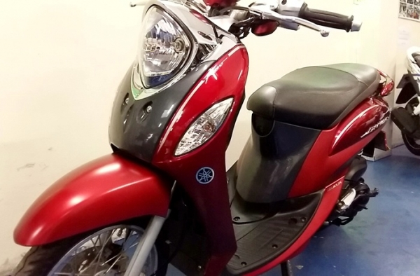 Fino i ลายพรีเมี่ยม สีแดงเทาลายใหม่ เครื่องยนต์ หัวฉีด กระบอกสูบไดอะซิล รถเดือน ก.ย. ปี57 ไมล์ 4 พันโล แถม 4 รายการ 29900