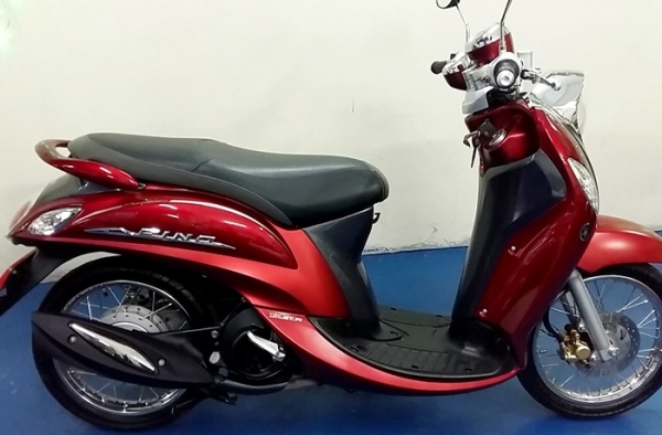 Fino i ลายพรีเมี่ยม สีแดงเทาลายใหม่ เครื่องยนต์ หัวฉีด กระบอกสูบไดอะซิล รถเดือน ก.ย. ปี57 ไมล์ 4 พันโล แถม 4 รายการ 29900