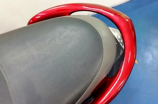 Fino i ลายพรีเมี่ยม สีแดงเทาลายใหม่ เครื่องยนต์ หัวฉีด กระบอกสูบไดอะซิล รถเดือน ก.ย. ปี57 ไมล์ 4 พันโล แถม 4 รายการ 29900