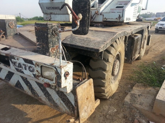 ขายครับ เครน KATO 20T /20H-3 /4ล้อโต