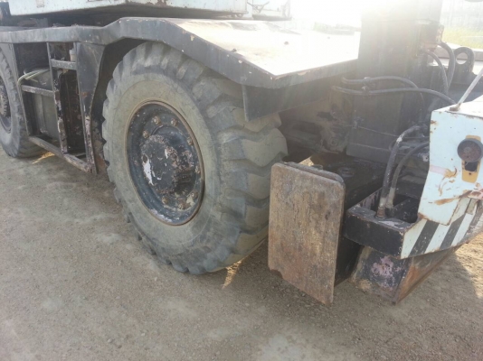 ขายครับ เครน KATO 20T /20H-3 /4ล้อโต