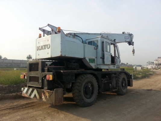 ขายครับ เครน KATO 20T /20H-3 /4ล้อโต