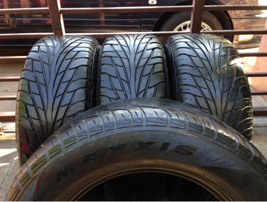 ยาง Maxxis 265 60 18 ปี12 พร้อมใช้งาน ราคาไม่แพง ยาง Maxxis 265 60 18 ปี12 พร้อมใช้งาน ราคาไม่แพง