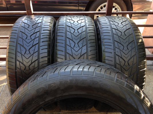 ยาง DERUIBO 265 50 20 กลางปี13 ไม่มีปะ ราคาไม่แพง