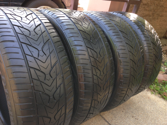 ยาง DERUIBO 265 50 20 กลางปี13 ไม่มีปะ ราคาไม่แพง