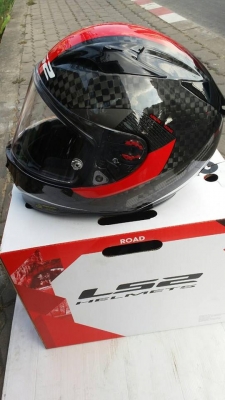 หมวก LS2 รุ่น FF323 Arrow C Tronic Big Carbon Sizes L หมวก LS2 รุ่น FF323 Arrow C Tronic Big Carbon Sizes L