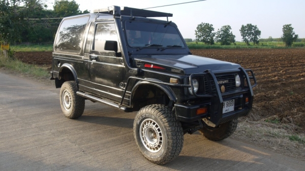 ขาย SUZUKI Caribian  เครื่องดี เกียร์ดี รถใช้งานอยู่ ครับ