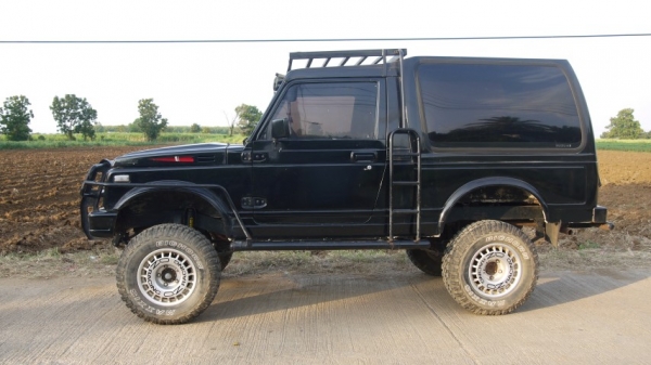 ขาย SUZUKI Caribian  เครื่องดี เกียร์ดี รถใช้งานอยู่ ครับ