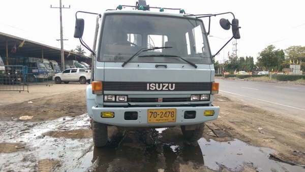 6ล้อติดเครน 160 แรง 3 ตัน 3 ชัก เครนท้องแบน กระบะยาว 6.20 สภาพสวยจัดพร้อมใช้งาน