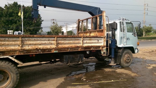 6ล้อติดเครน 160 แรง 3 ตัน 3 ชัก เครนท้องแบน กระบะยาว 6.20 สภาพสวยจัดพร้อมใช้งาน