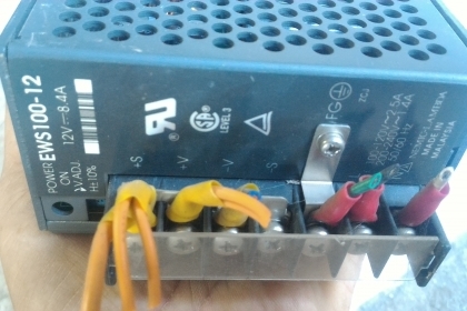 เพาเวอร์ซัพพลาย จ่ายไฟ 12 V.ที่กระแส 8.4 A.  INPUT 100 - 240 V. ปรับแรงดันได้ บวก - ลบ อีก 10 \%