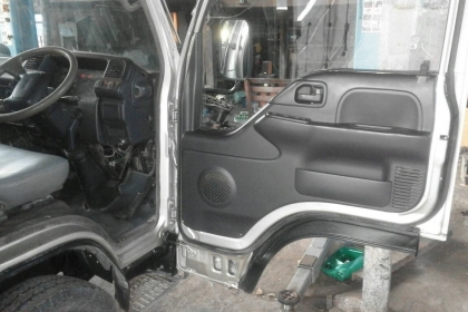 สี่ล้อ ป้ายเล็กไม่ติดเวลา อีซุซุ NKR100ปี47ช่วงยาว3.20ม สภาพดีสวยพร้อมใช้ ทะเบียน ป้ายเล็กไม่ติดเวลาพร้อมโอน